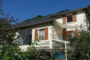 Gite en duplex 4 personnes, Vallée de la Jordanne, Cantal